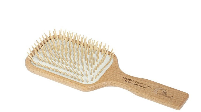 Buková pneu kefa na vlasy s drevenými ostňami 11 radová