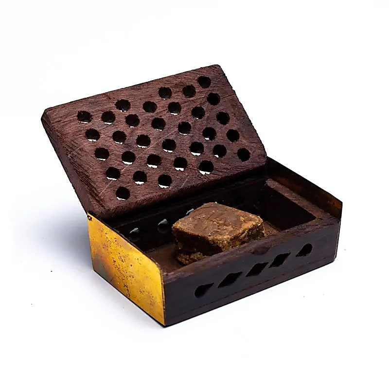 Vonná živica Nag Champa/Amber v drevenej krabičke, 6 × 4 cm