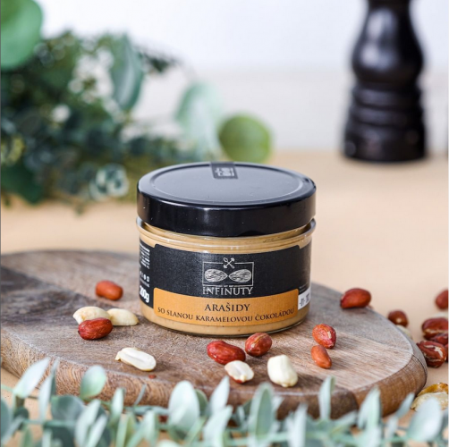 Arašidy so slanou karamelovou čokoládou 200g Infinuty