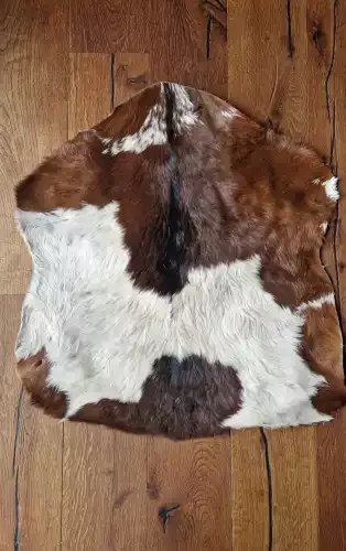 Koža na bubon ( šamanský, djembe ) kozia so srsťou- tenká  0,4 - 0,6 mm MALI